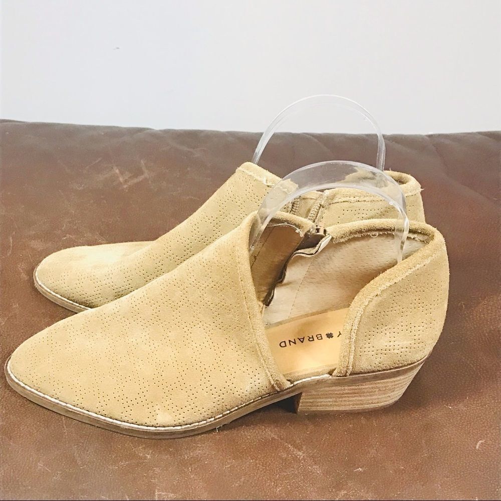 ✅Lucky Brand Open Side Booties